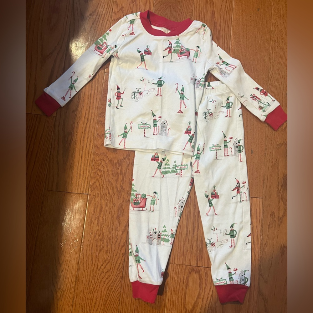Pottery Barn Kids White Holiday Elf Print Pajama Set with Red Trim
